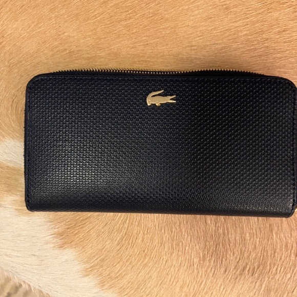 Lacoste Continental Wallet - Picture 1 of 6
